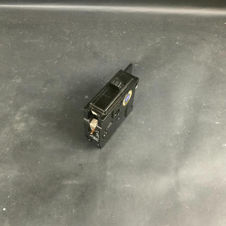 Used ITE BQ1-B015 CIRCUIT BREAKER ($10 OBO)