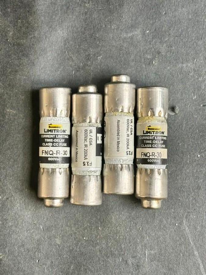Used EATON BUSSMANN FNQ-R-30 LIMITRON FUSES - GROUP OF 4