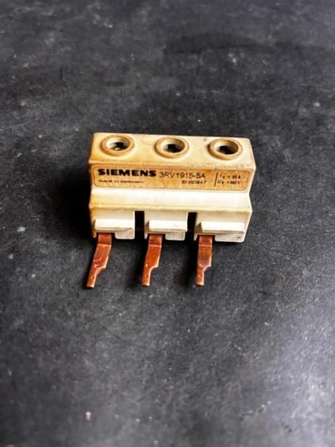 Used SIEMENS 3RV1915-5A TERMINAL BUSBAR ($4 OBO)