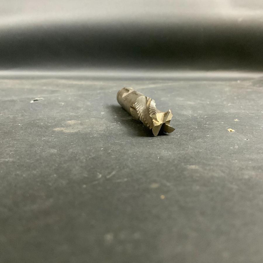 Used MEGA-CHIP MC-82 1/2” 4-FLUTE HSS ROUGHING END MILL ($22 OBO)