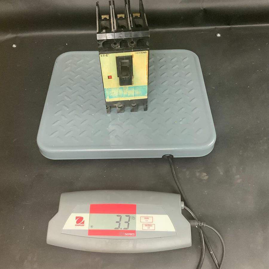 Used SIEMENS ED43B035 CIRCUIT BREAKER ($80 OBO)