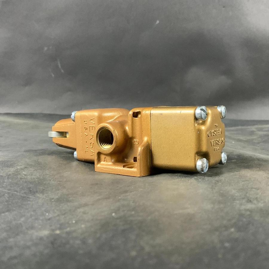 Used VERSA VALVES VSC-3301 3-WAY VALVE ($80 OBO)