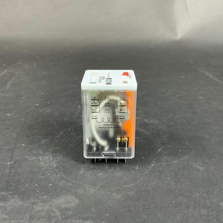 EATON D5RF2A RELAY - BRAND NEW IN BOX ($13 OBO)