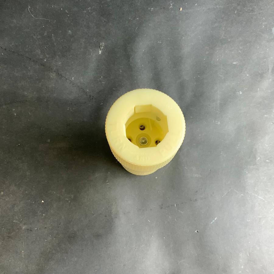 Used BRYANT NEMA L21-20R 20A 120/208V 3-PHASE WYE LOCKING CONNECTOR