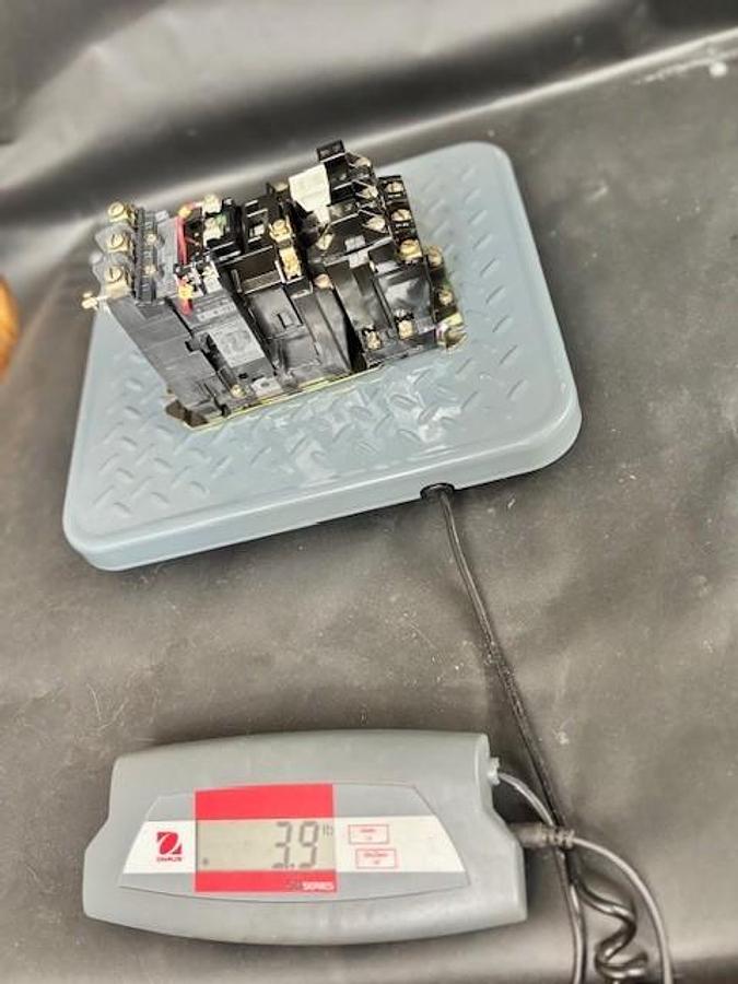 Used ALLEN BRADLEY 509-B0A SER B STARTER