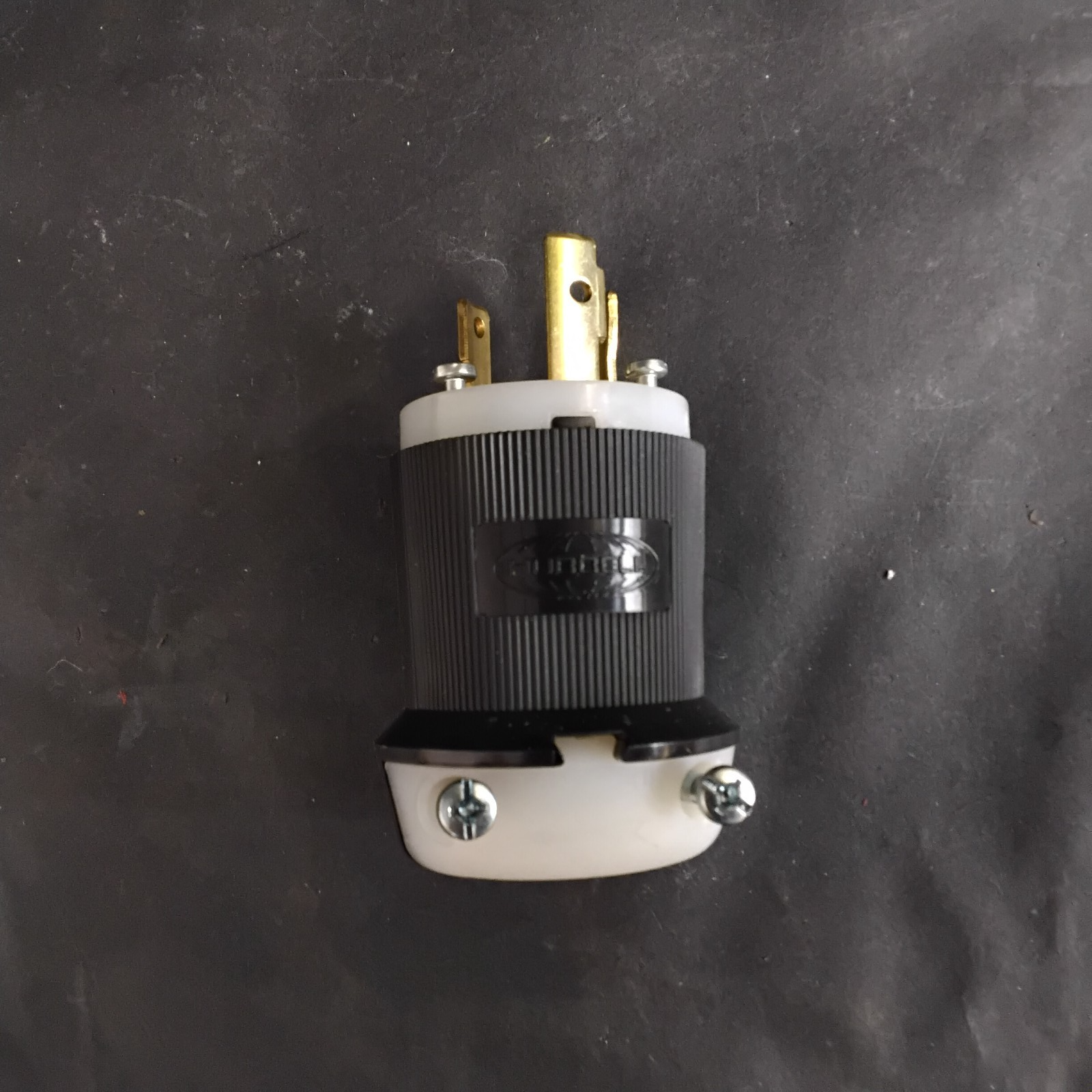 Used HUBBELL HBL2621 TWIST-LOCK PLUG ($18 OBO)