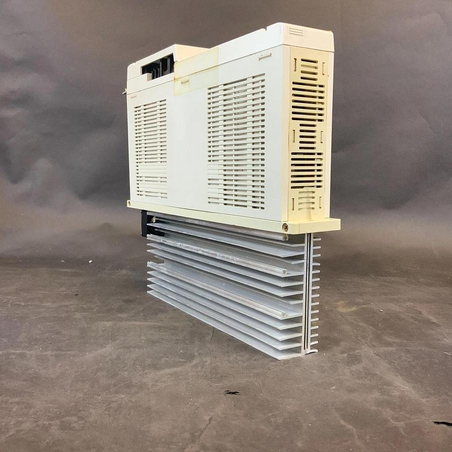 Used MITSUBISHI MDS-B-V2-2010 SERVO AMPLIFIER ($400 OBO)