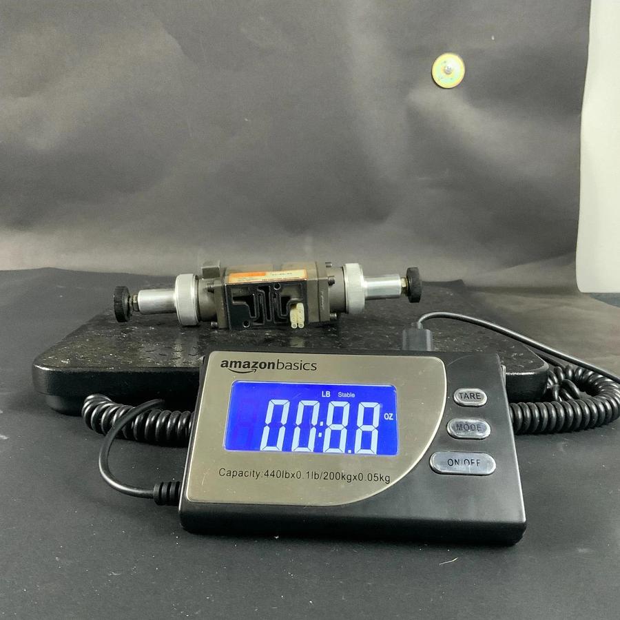 NUMATICS 081RD100J016Y00 PNEUMATIC REGULATOR ($15 OBO)