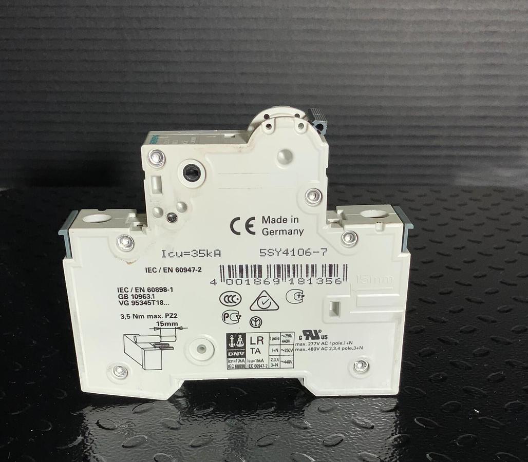 Used SIEMENS 5SY4106-7 ($19.99/EACH OBO)