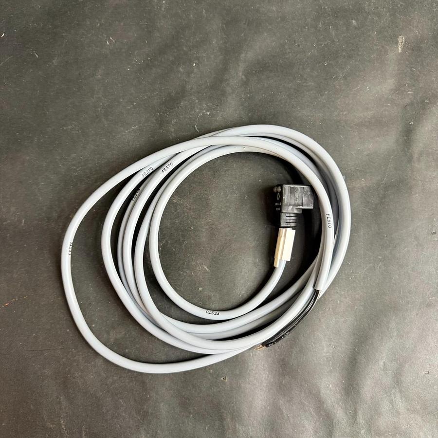 Used FESTO KME-1-24-2.5-LED PLUG CONNECTOR ($30 OBO)