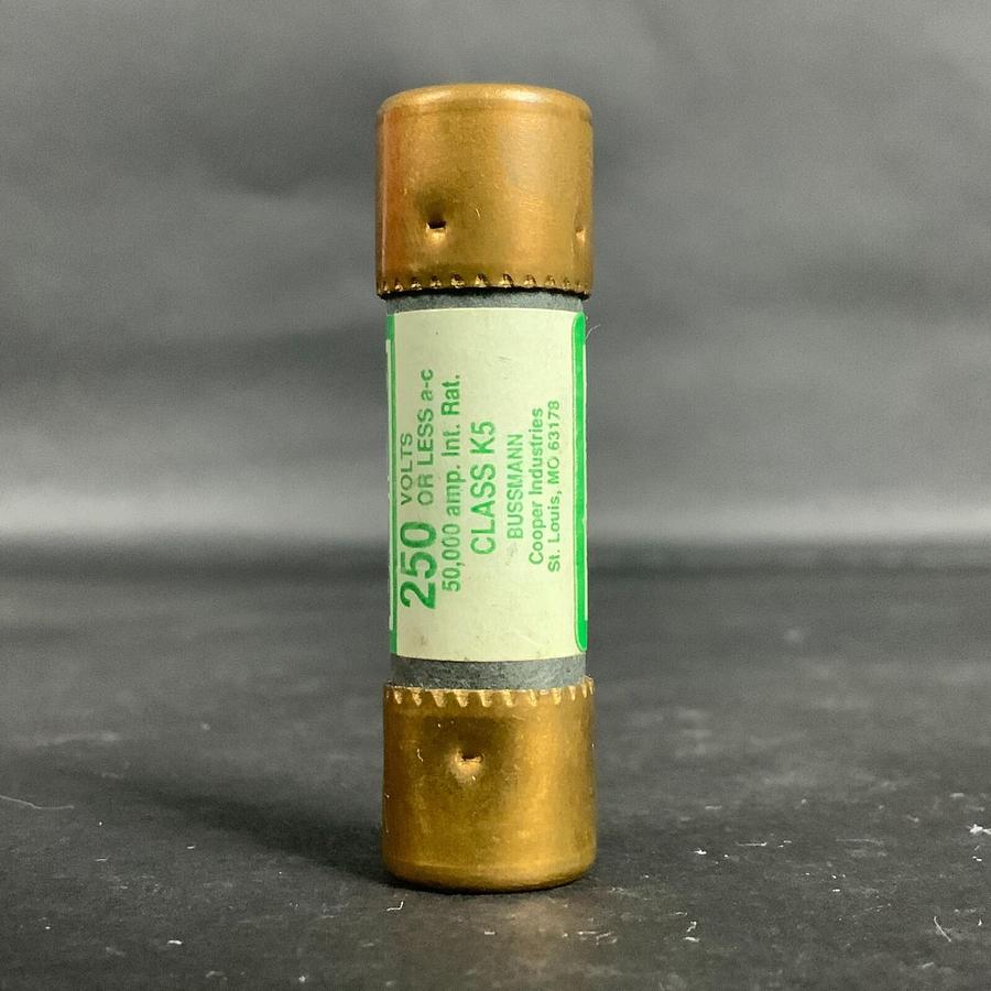 Used BUSSMANN NON-30 ONE-TIME FUSE - SET OF 4 ($16 OBO)