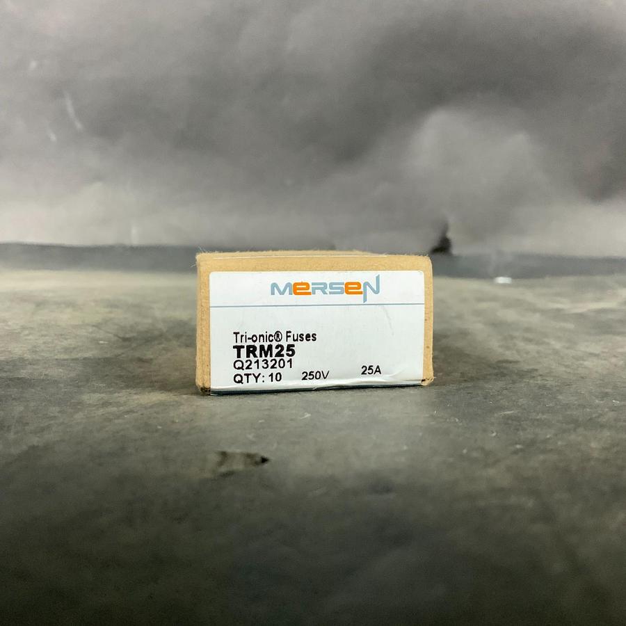 FERRAZ SHAWMUT TRM25 FUSE - QTY 10 ($30 OBO)