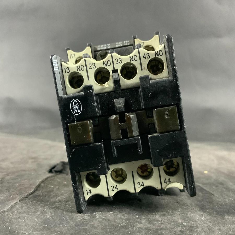 Used KLOCKNER MOELLER DILR40 CONTACTOR ($40 OBO)