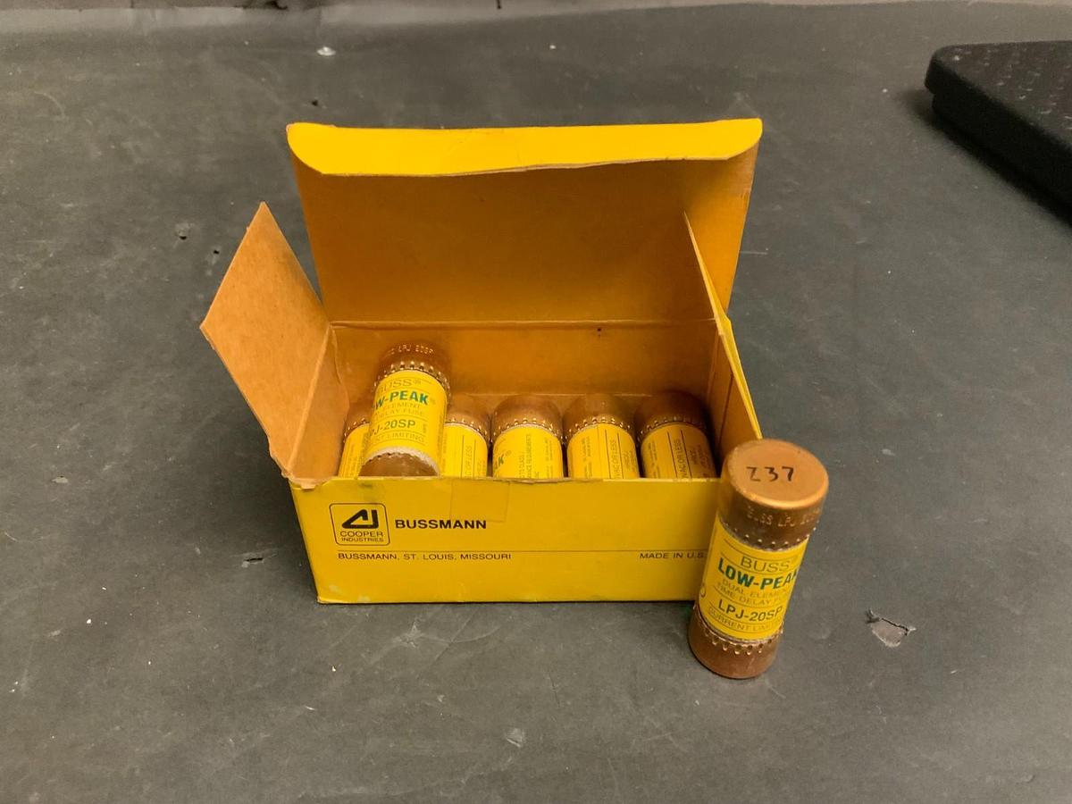 Used BUSSMANN LPJ-20SP LOW-PEAK - BOX OF 7 ($52 OBO)