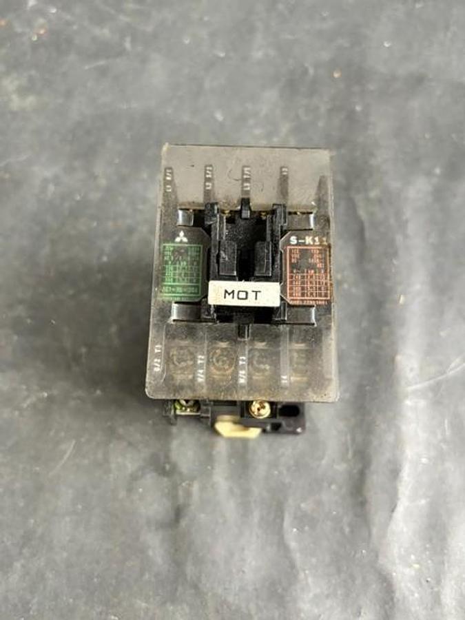 Used MITSUBISHI S-K11 CONTACTOR