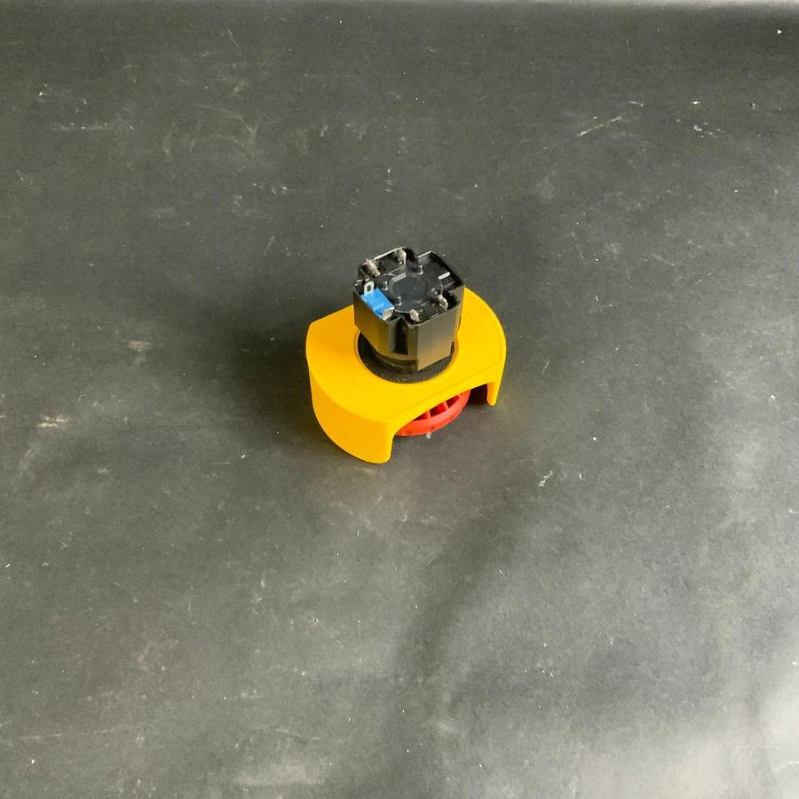 Used IDEC XA1E-BV411-R EMERGENCY STOP PUSHBOTTON ($20 OBO)