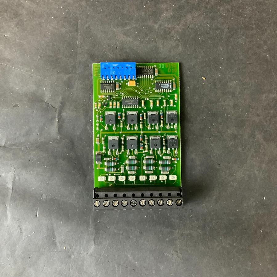 Used SAIA BURGESS PCD2.A400 DIGITAL OUTPUT MODULE ($100 OBO)