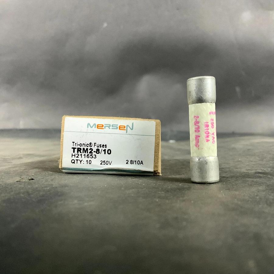 Used FERRAZ SHAWMUT TRM2-8/10 FUSE - QTY 11 ($30 OBO)