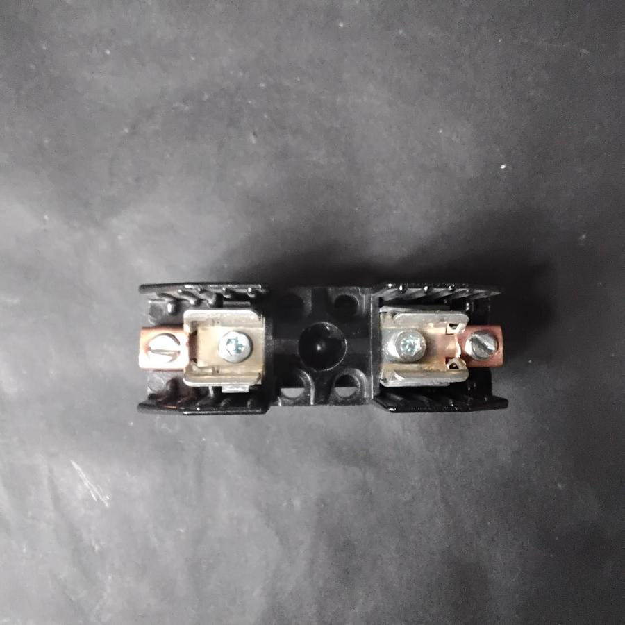 Used BUSS R25030-1C0R FUSE HOLDER ($8 OBO)