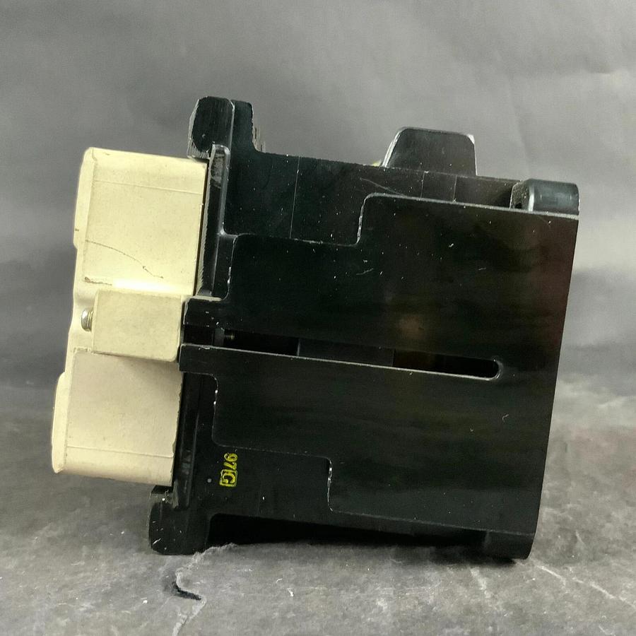 Used FUJI SRC3631-2UL CONTACTOR ($45 OBO)
