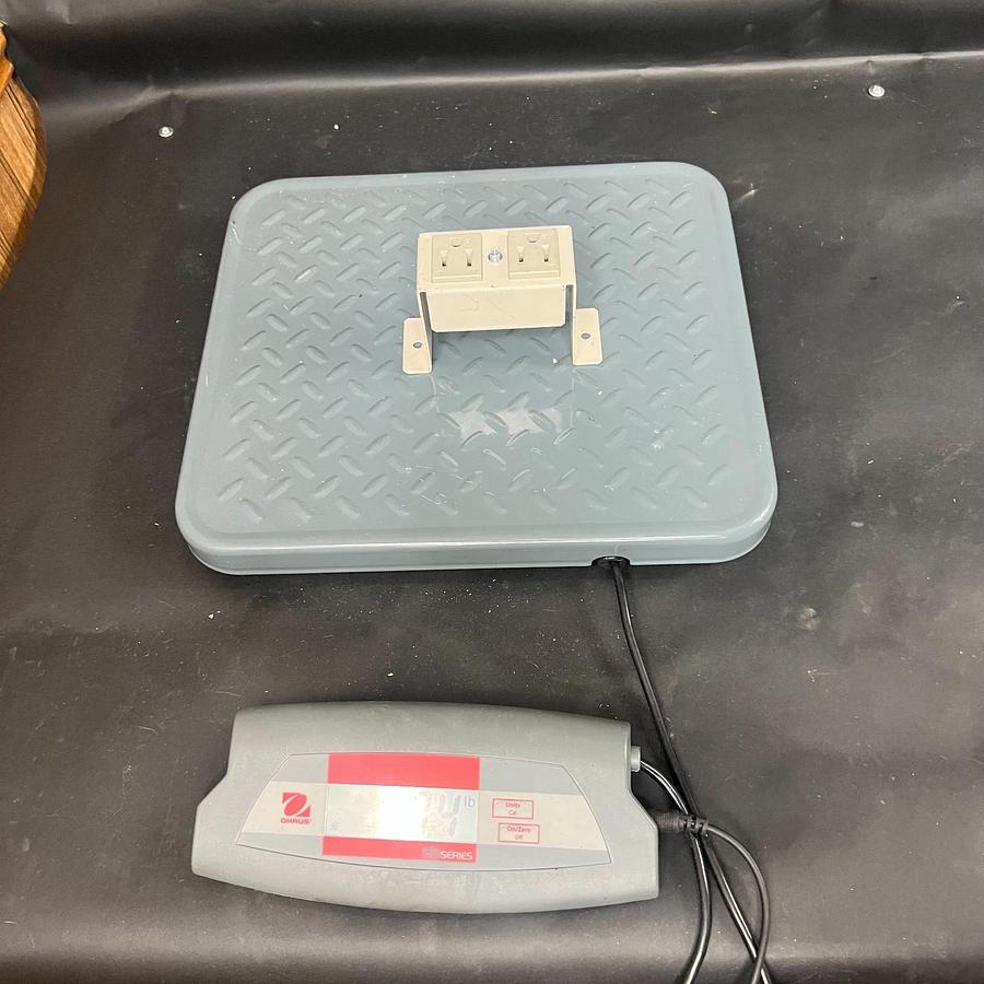 Used AMERICAN DENKI 7117OHD OUTLET RECEPTACLES ($25 OBO)