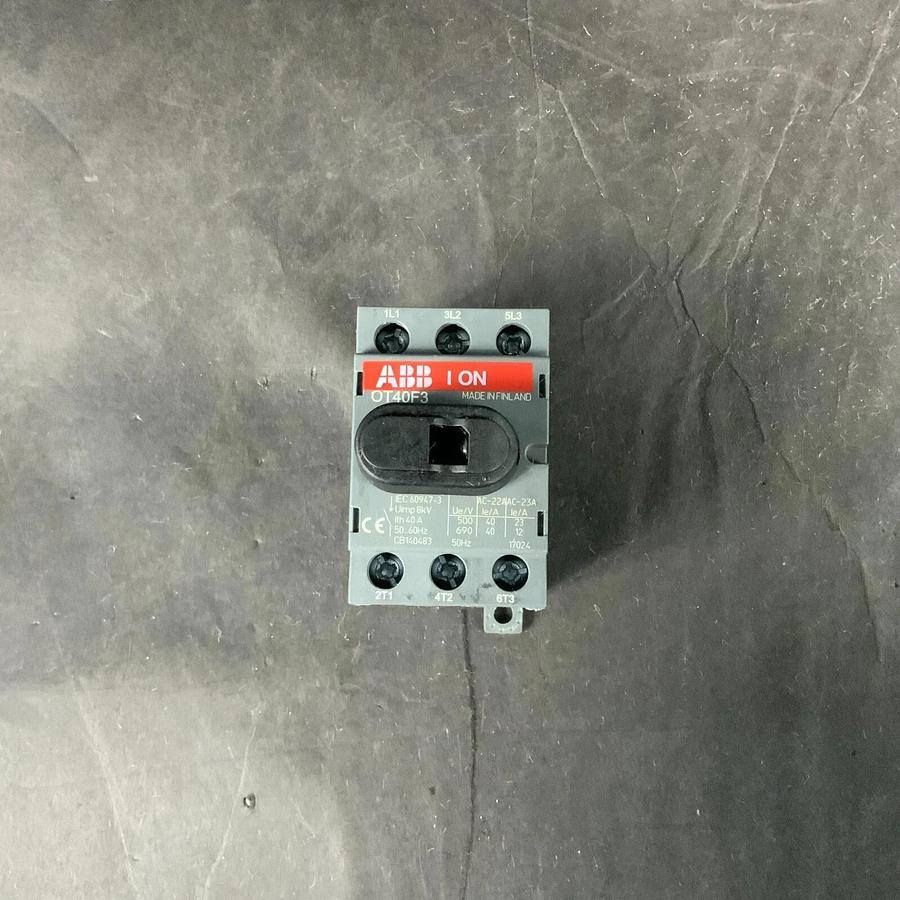 Used ABB OT40F3 DISCONNECT SWITCH ($20 OBO)