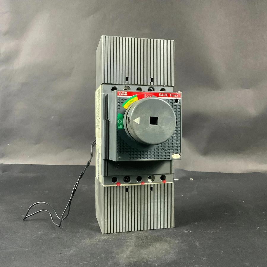 Used ABB TMAX T2H100 SWITCH CIRCUIT BREAKER ($60 OBO)