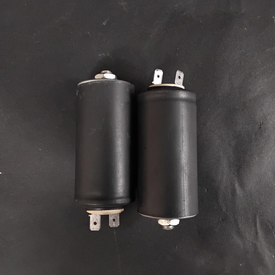 Used ALUMINUM ELECTROLYTIC CAPACITORS - GROUP OF 2 ($18 OBO)