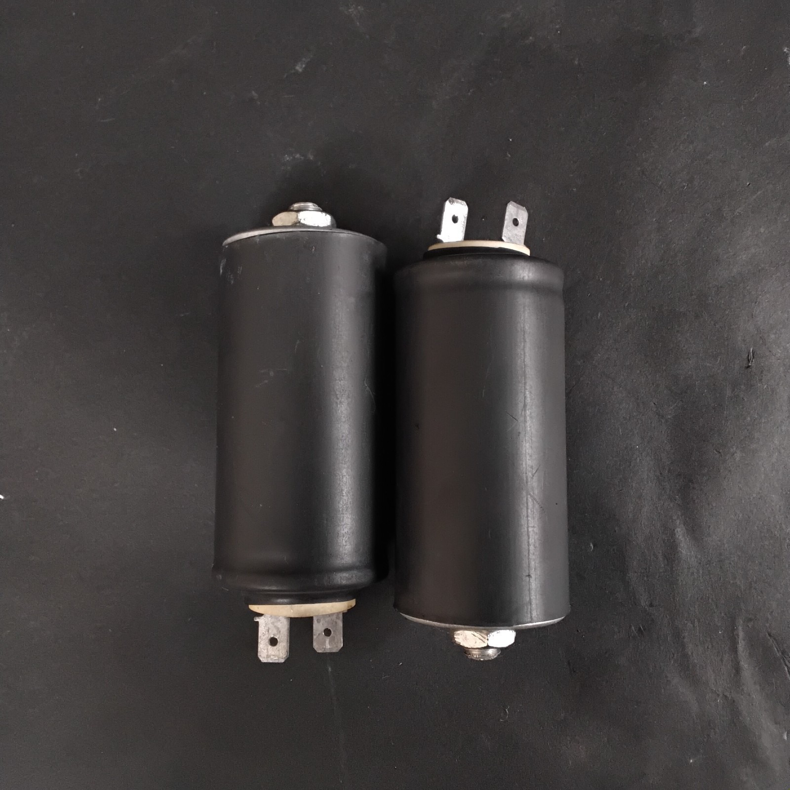 Used ALUMINUM ELECTROLYTIC CAPACITORS - GROUP OF 2 ($18 OBO)