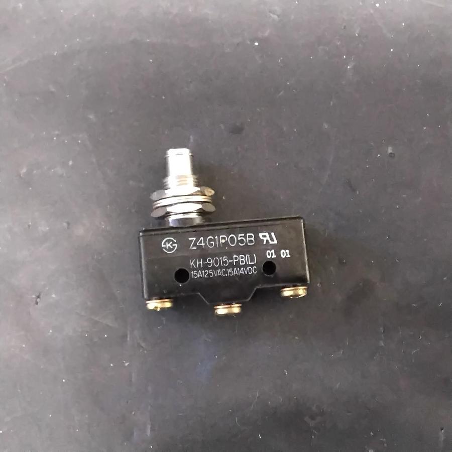 Used KOINO  KH-9015-PBL MICRO SWITCH ($9.50 OBO)