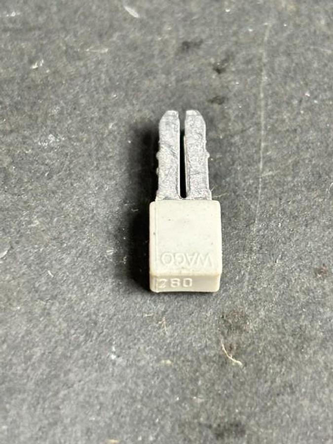 Used WAGO 280-402 TERMINAL BLOCK JUMPERS 8PCS