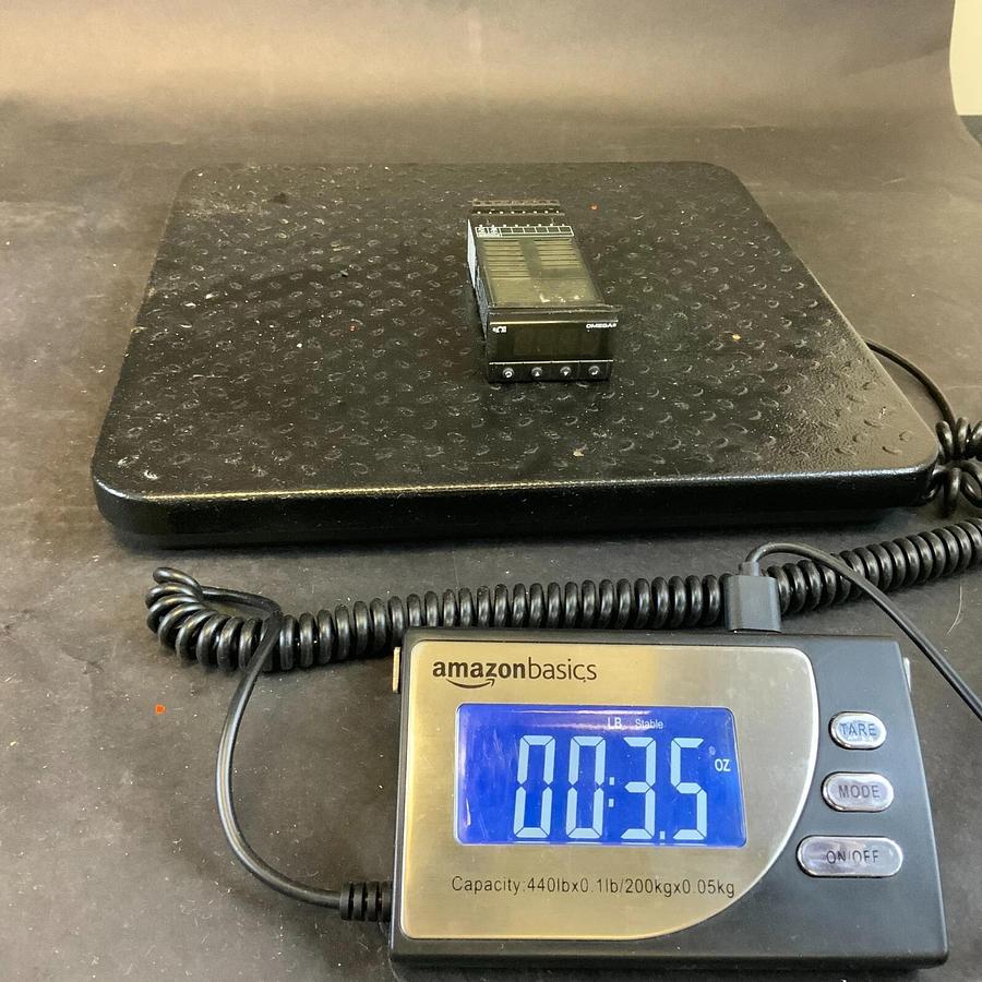 Used OMEGA DPI32-C24 PANEL METER ($40 OBO)