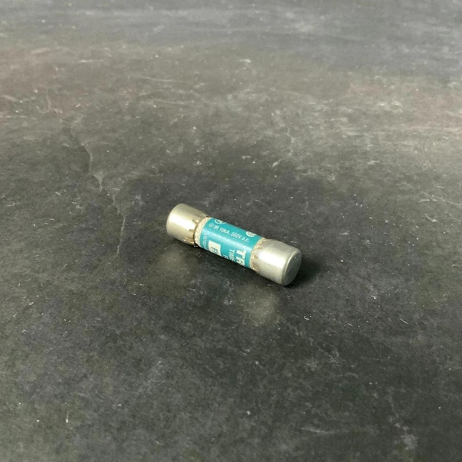 Used BUSSMANN FNQ 3 TIME DELAY FUSE - SET OF 6 ($18 OBO)