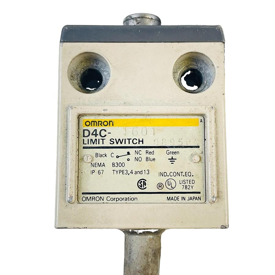 Used OMRON D4C-1601 COMPACT LIMIT SWITCH PIN PLUNGER IP67 B300 PRE WIRED CABLE
