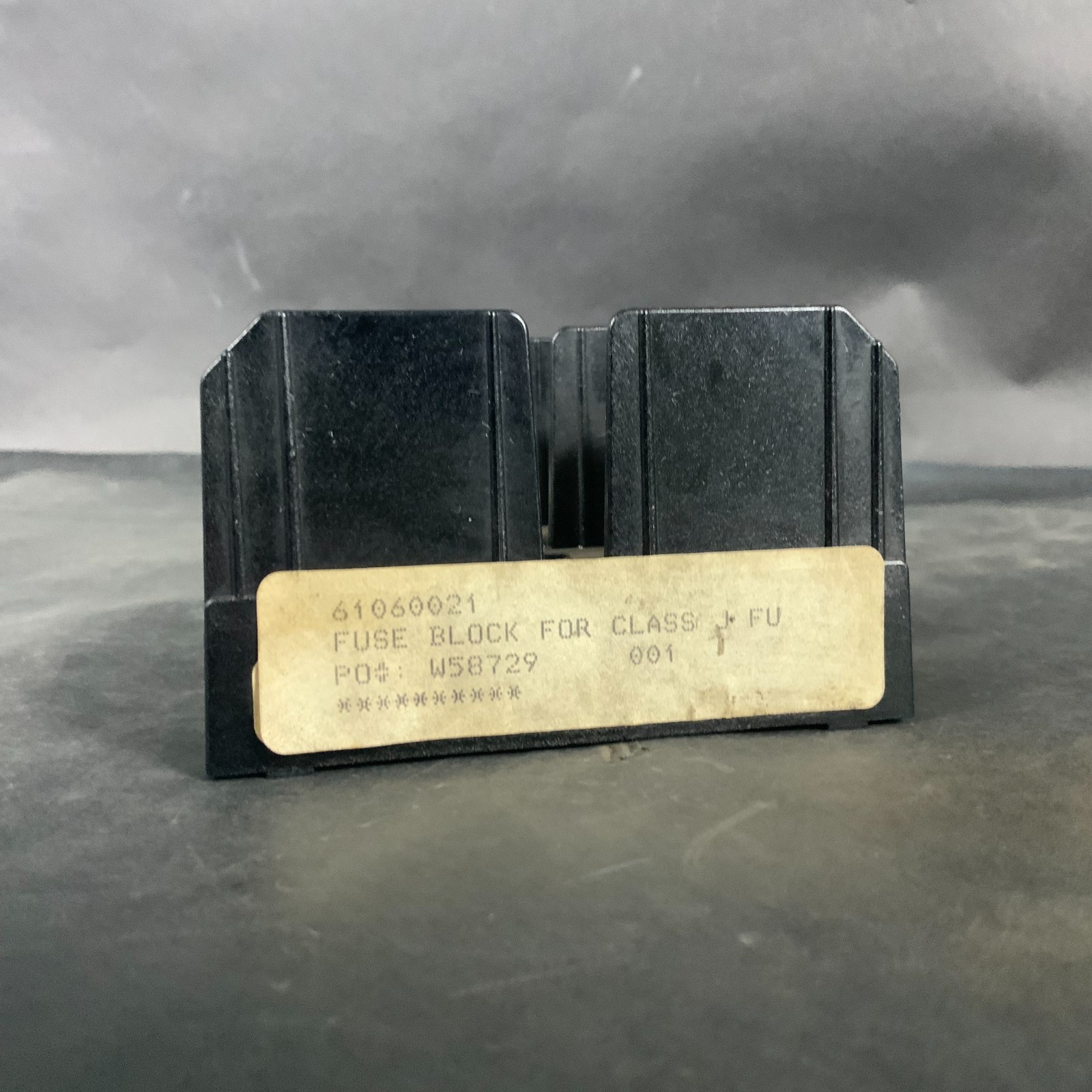 Used BUSSMANN J60030-2P FUSE HOLDER ($12 OBO)