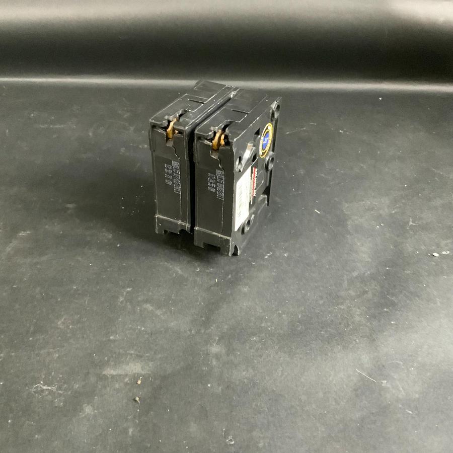Used MURRAY MP2100 CIRCUIT BREAKER ($20 OBO)