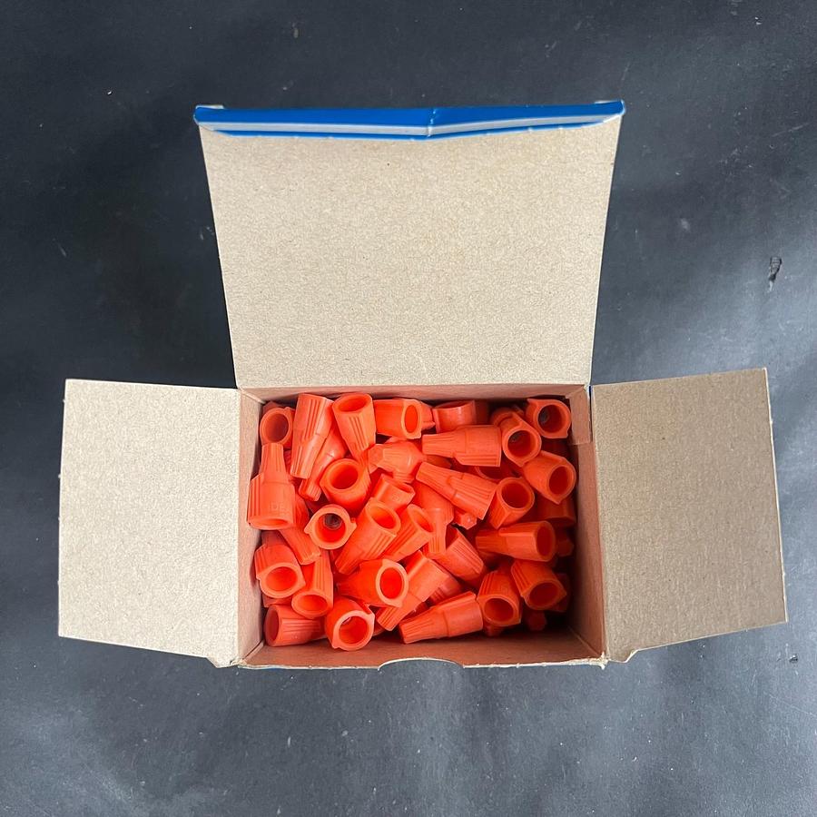 Used IDEAL TWISTER LT 30-340 WIRE CONNECTOR - SET OF 100 ($15 OBO)