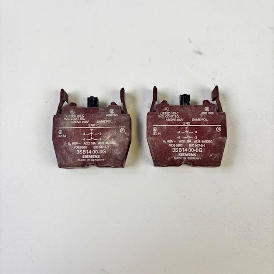 Used SIEMENS 3SB14 00-0G CONTACT BLOCK 2PCS
