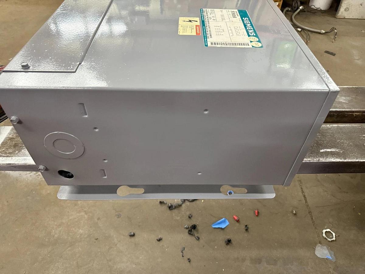 Refurbished Siemens - 3F3R006B - 6.00kVA Transformer ($500 OBO)