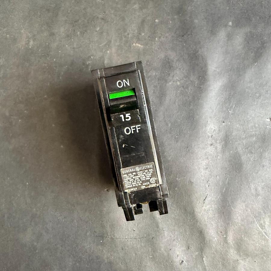 Used GENERAL ELECTRIC THQB 15AMP CIRCUIT BREAKER