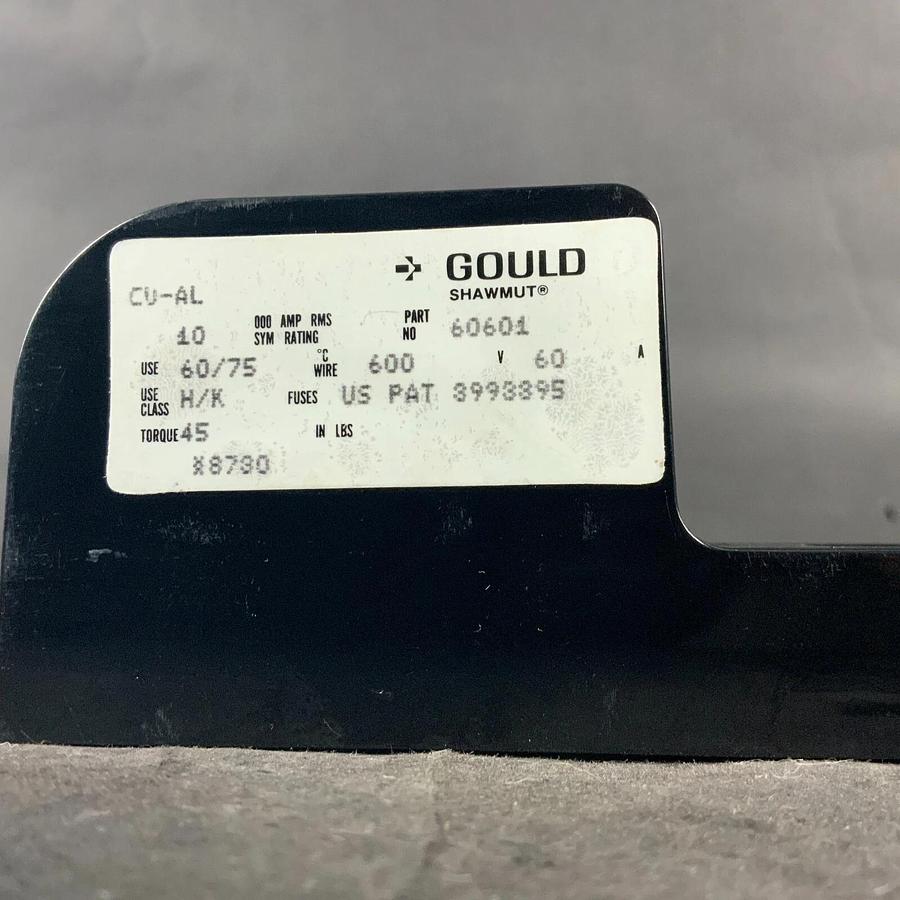 Used FERRAZ SHAWMUT 60601 FUSE BLOCK ($25 OBO)