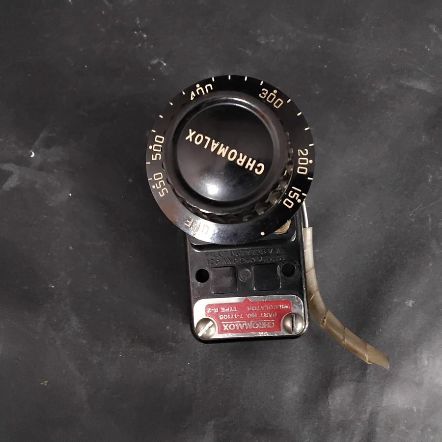 Used CHROMALOX 7-17108 THERMOSTAT ($45 OBO)