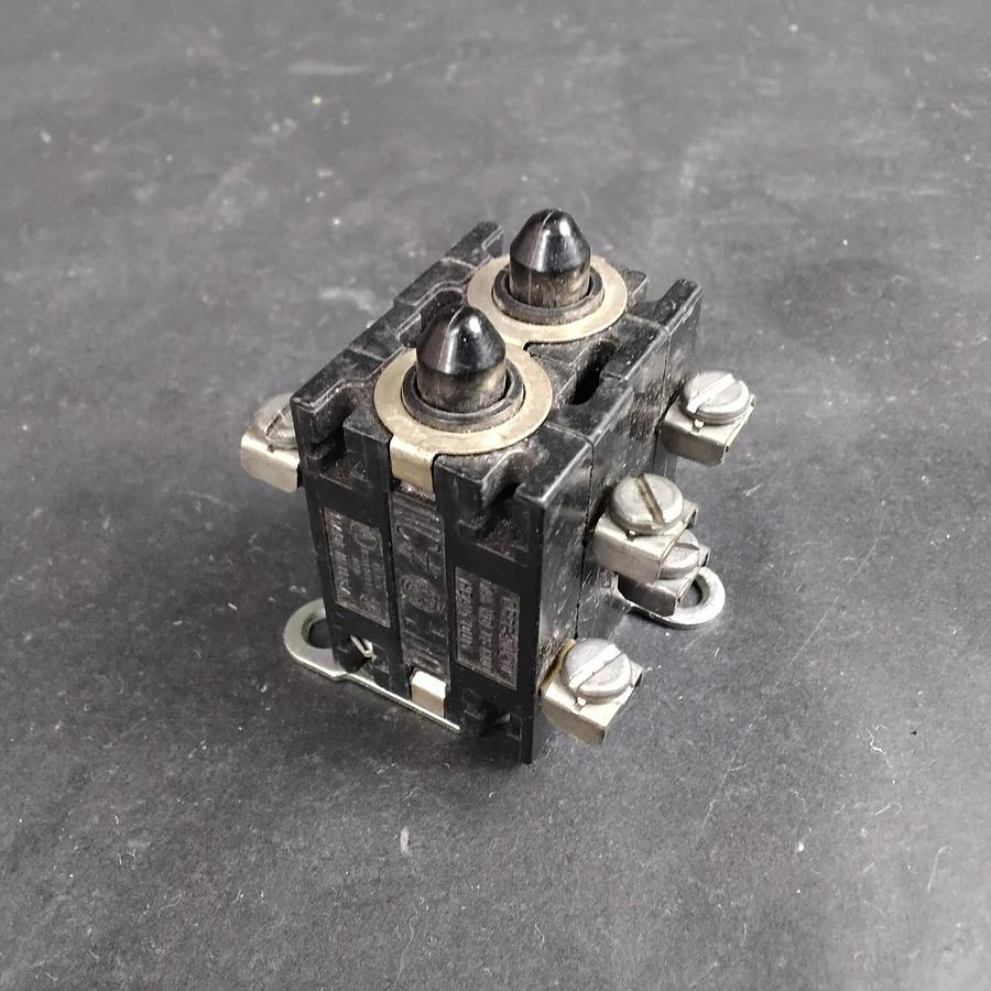 Used GENERAL ELECTRIC CR2940U201 CONTACT BLOCK ($80 OBO)