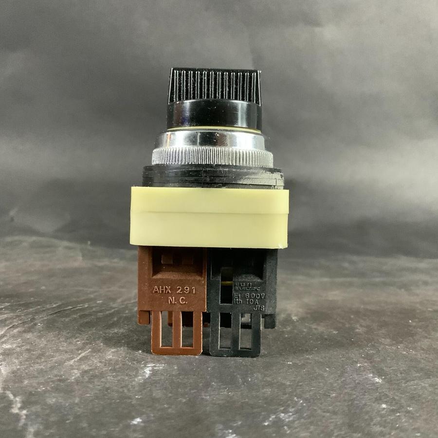 Used FUJI AH30-P3 SELECTOR SWITCH ($15 OBO)