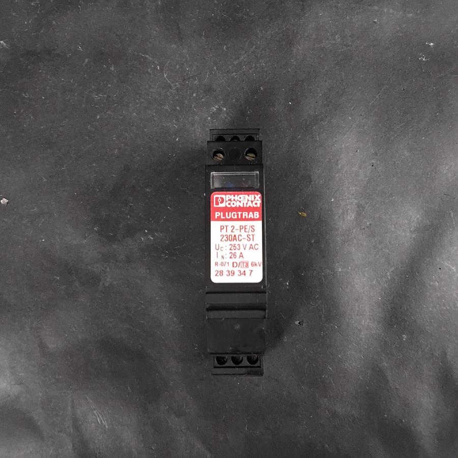 Used PHOENIX CONTACT PT 2-PE/S SURGE PROTECTOR ($28 OBO)