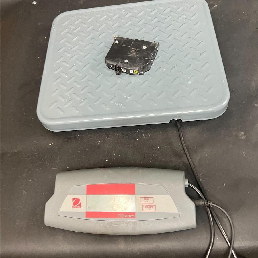 Used SQUARE D 4016703 CIRCUIT BREAKER ($20 OBO)