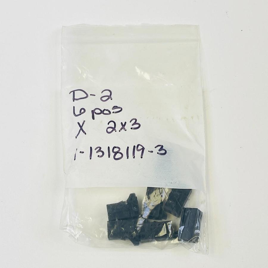 Used TE CONNECTIVITY AMP 1-1318119-3 D-2 X 6-POS RECEPTACLE HOUSING 7 PCS