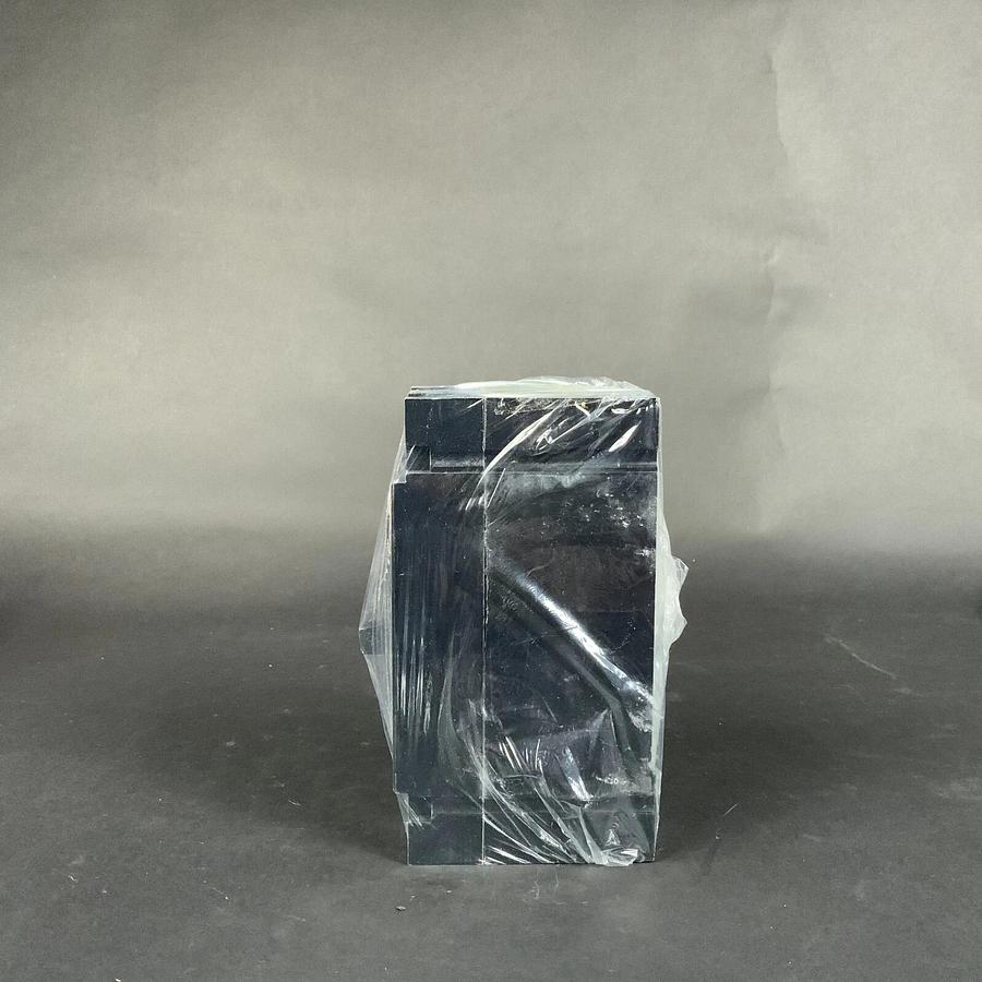 WESTINGHOUSE EHB2040 CIRCUIT BREAKER ($70 OBO)