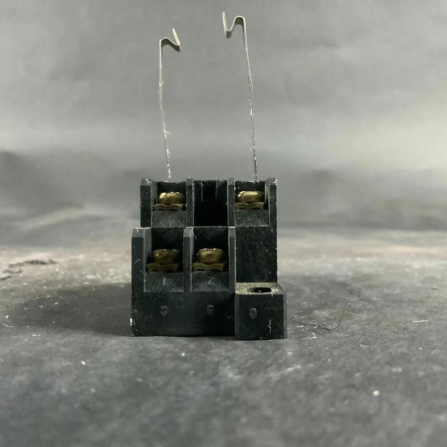 Used OMRON PTF08A RELAY SOCKET ($7 OBO)