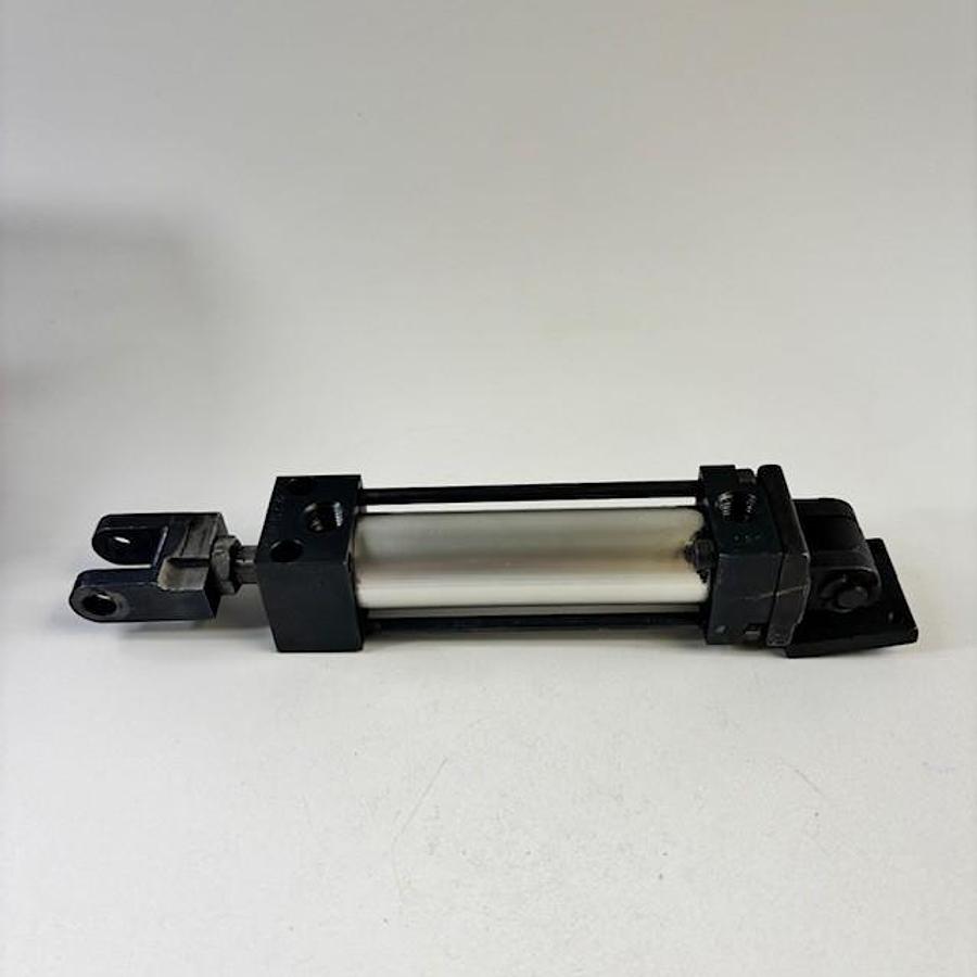 Used SHEFFER CLH-D3-1/2 PNEUMATIC CYLINDER